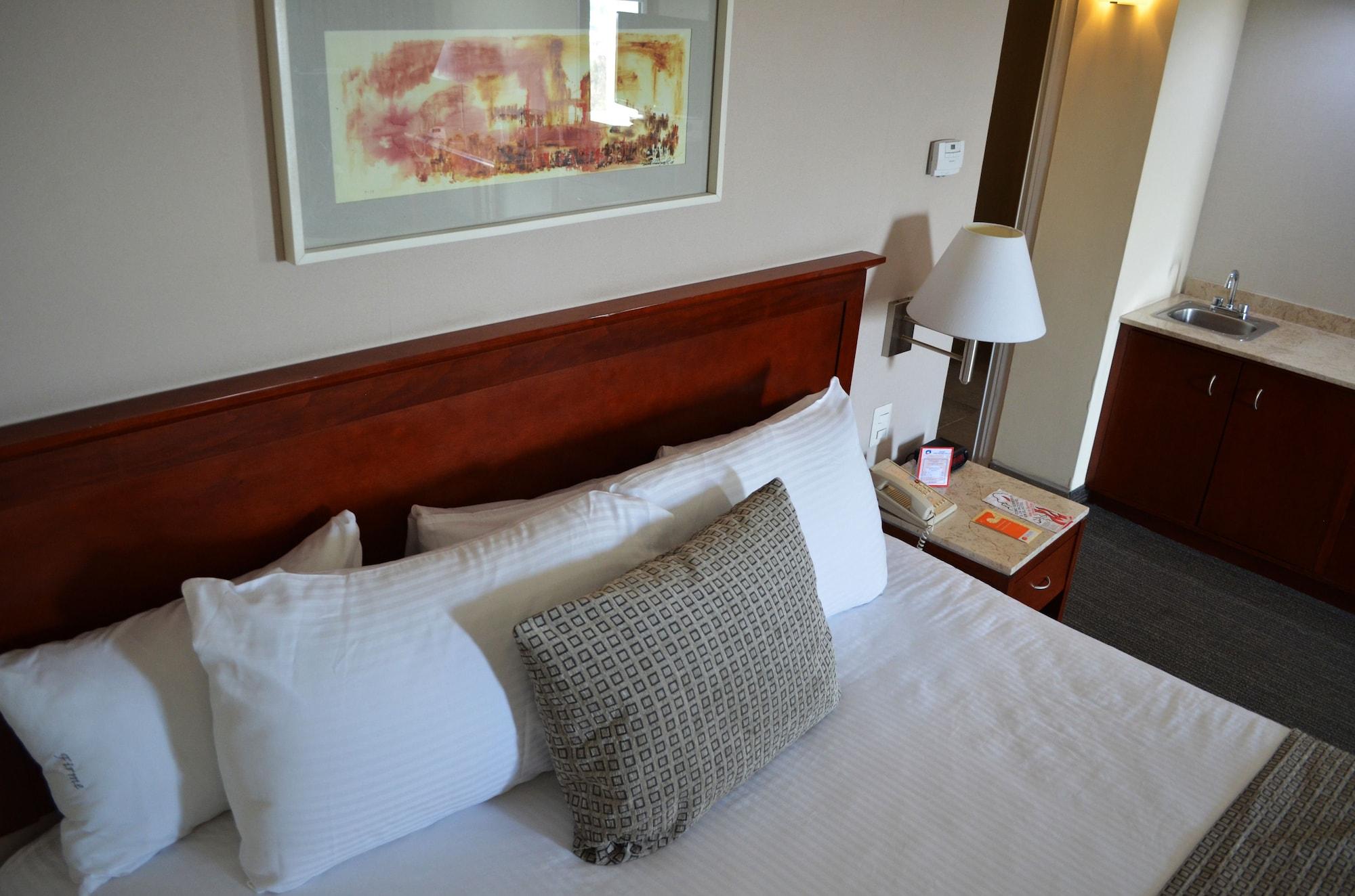 Casa Inn Business Hotel Celaya Ngoại thất bức ảnh