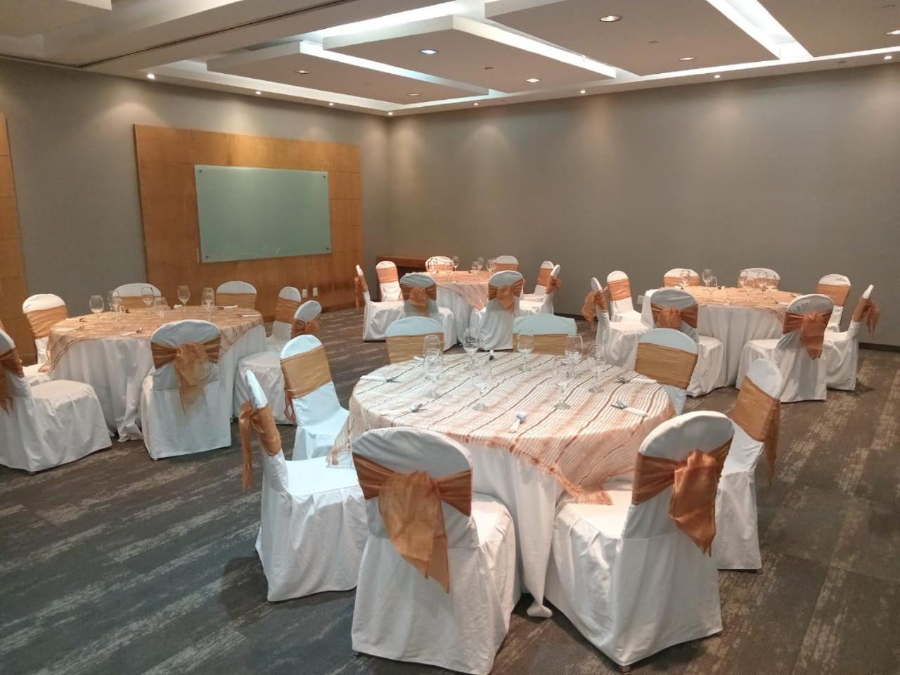 Casa Inn Business Hotel Celaya Ngoại thất bức ảnh