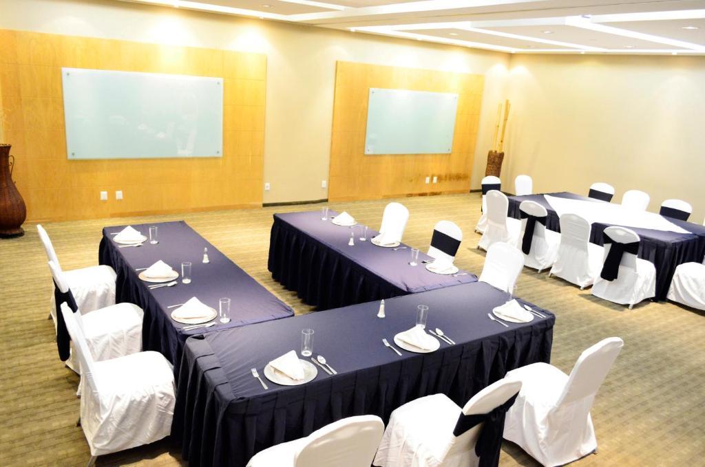 Casa Inn Business Hotel Celaya Ngoại thất bức ảnh